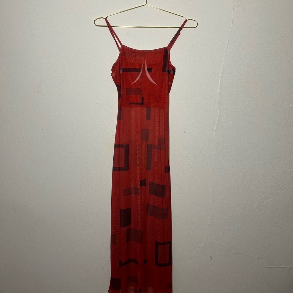 Chic Red Geometric MeshMaxi Dress